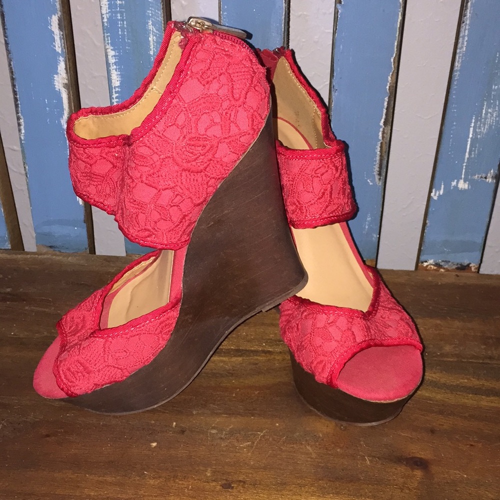 Charlotte Russe red wedges